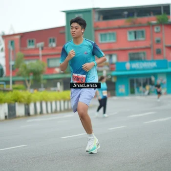 Runner Photo 8863795