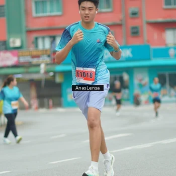 Runner Photo 8863812