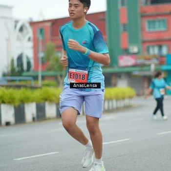 Runner Photo 8863816