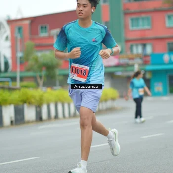 Runner Photo 8863819