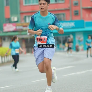Runner Photo 8863842