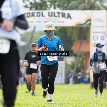 Runner Photo 8863853