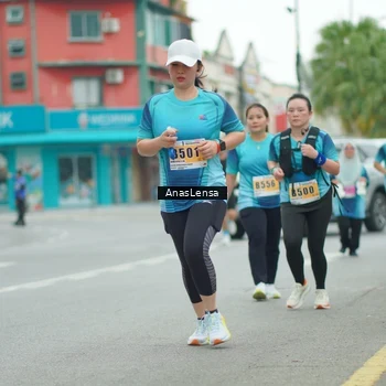Runner Photo 8863921