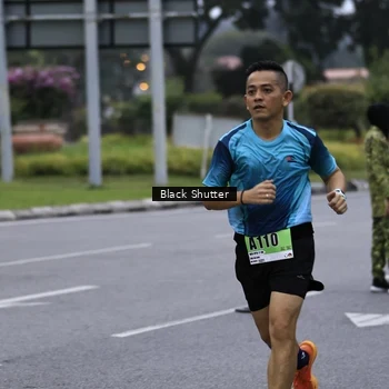 Runner Photo 8863947