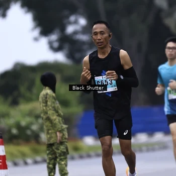 Runner Photo 8864008