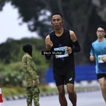 Runner Photo 8864015