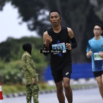 Runner Photo 8864019