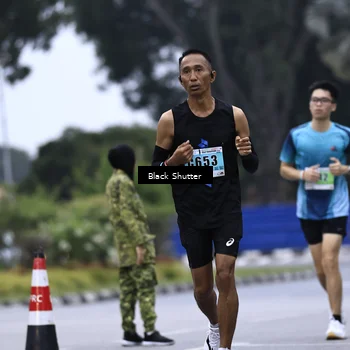 Runner Photo 8864030