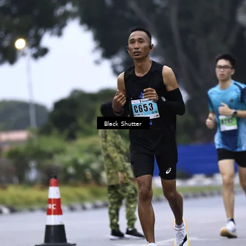 Runner Photo 8864038