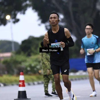 Runner Photo 8864052