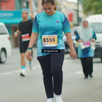 Runner Photo 8864064