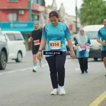 Runner Photo 8864065
