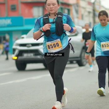 Runner Photo 8864068