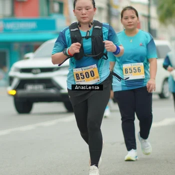 Runner Photo 8864075