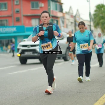 Runner Photo 8864082