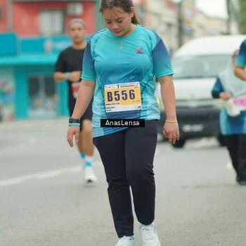 Runner Photo 8864123