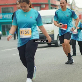 Runner Photo 8864128