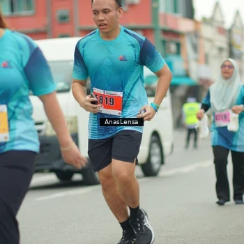 Runner Photo 8864139