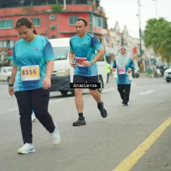 Runner Photo 8864207