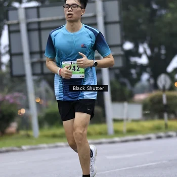 Runner Photo 8864229