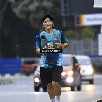 Runner Photo 8864274
