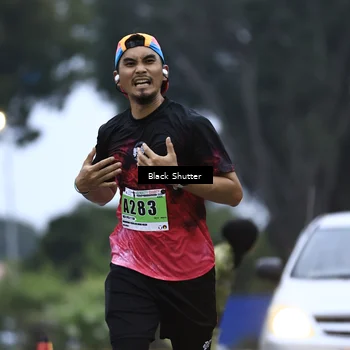 Runner Photo 8864411