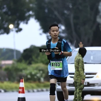 Runner Photo 8864576