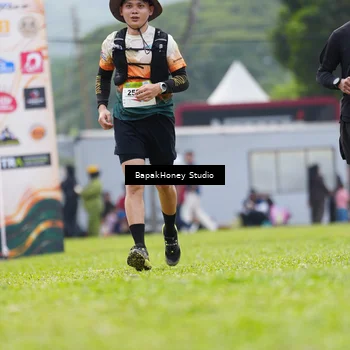 Runner Photo 8864999