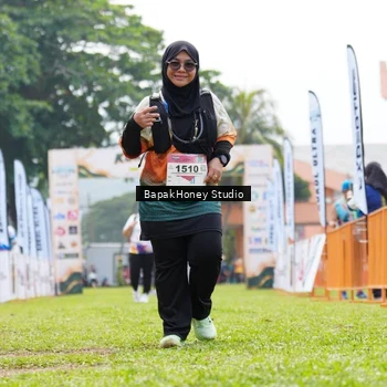 Runner Photo 8865072