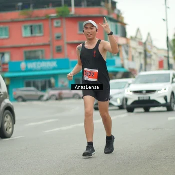 Runner Photo 8865090