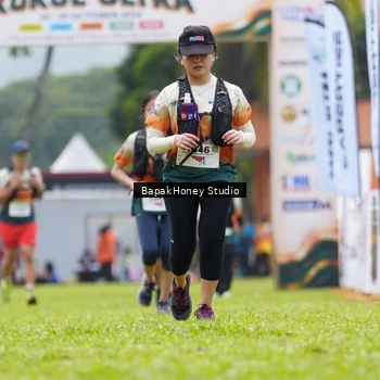 Runner Photo 8865109