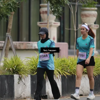 Runner Photo 8865251
