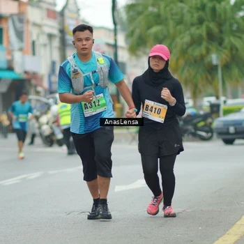 Runner Photo 8865334