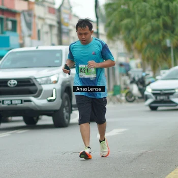 Runner Photo 8865511