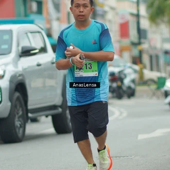 Runner Photo 8865552