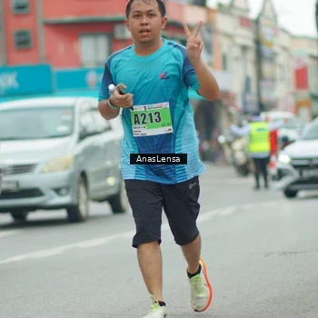 Runner Photo 8865615