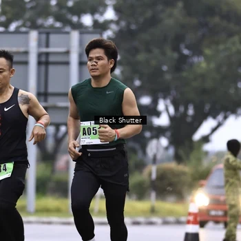 Runner Photo 8865642
