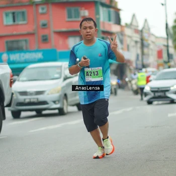 Runner Photo 8865690