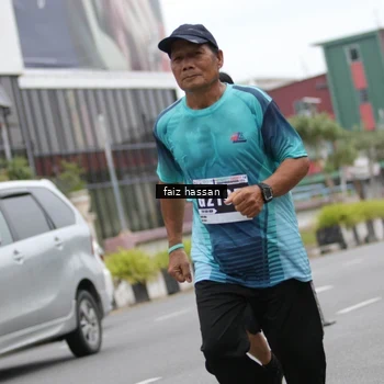 Runner Photo 8865717