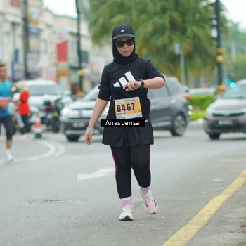 Runner Photo 8865768