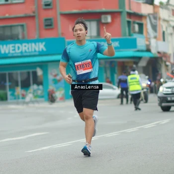 Runner Photo 8865782