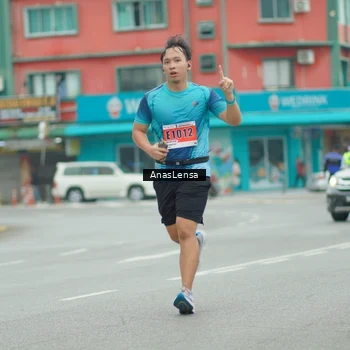 Runner Photo 8865871