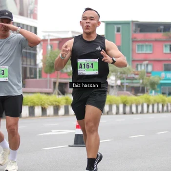 Runner Photo 8866003