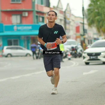 Runner Photo 8866093