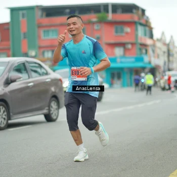 Runner Photo 8866102
