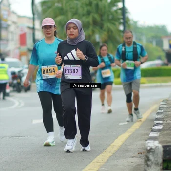 Runner Photo 8866996