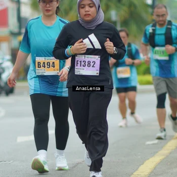Runner Photo 8867000