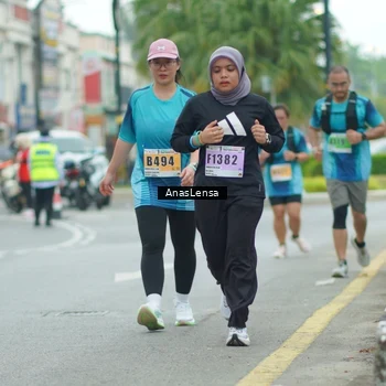 Runner Photo 8867008