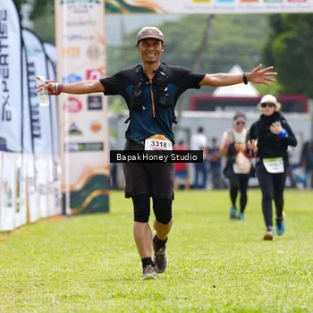 Runner Photo 8867026
