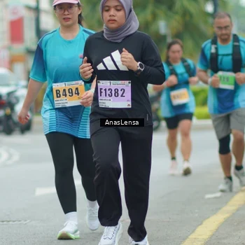 Runner Photo 8867028